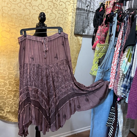 L’Pogee - Long Flowing Fairy Skirt - Hand Made in India - Picture 2 of 3